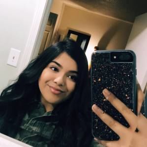 Meet your Posher, Vanessa